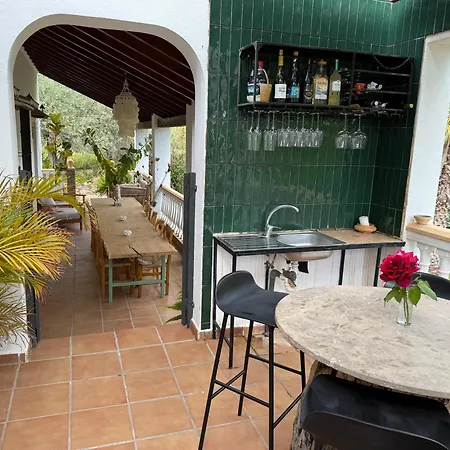 Authentic Luxury In Oasis With Pool Close To Malaga Villa Almogia