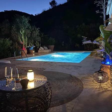 Villa Authentic Luxury In Oasis With Pool Close To Malaga Almogia